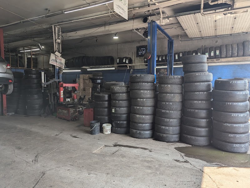 Garage Service Auto City Line in Montreal